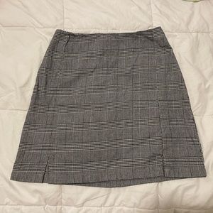 Brandy Melville One Size black and white plaid mini skirt